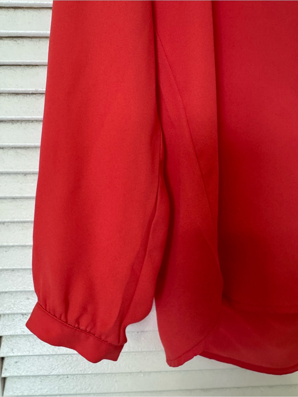 Adrianna Papell Vibrant Red V-Neck Long Sleeve Blouse - Picture 4 of 6